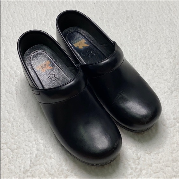 Black Dansko Clogs Size 38/8 - Picture 5 of 9